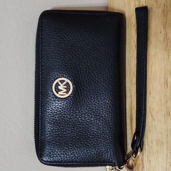 MK Backpack & Wallet Set - Picture 9 of 13